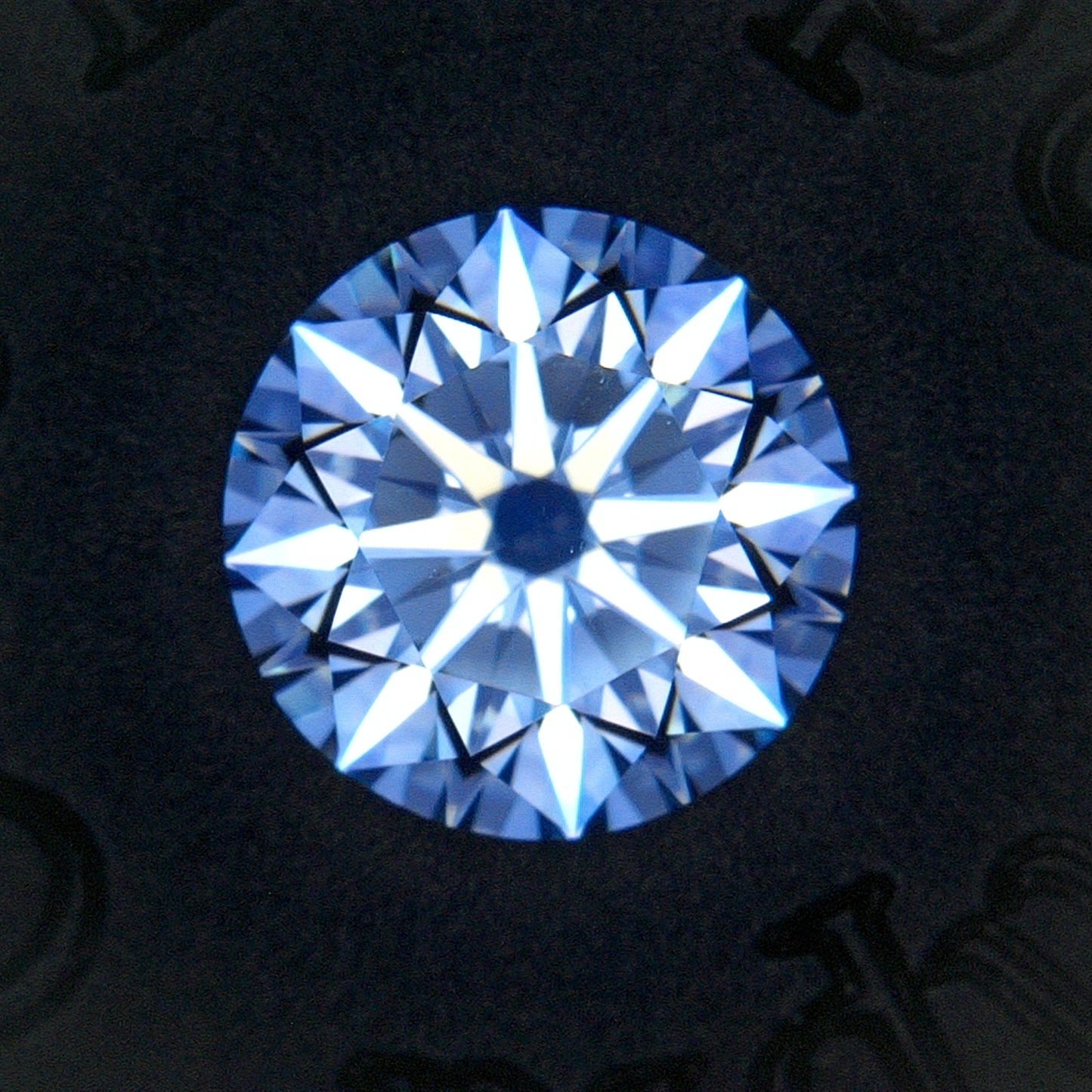 1.37 CARAT Round