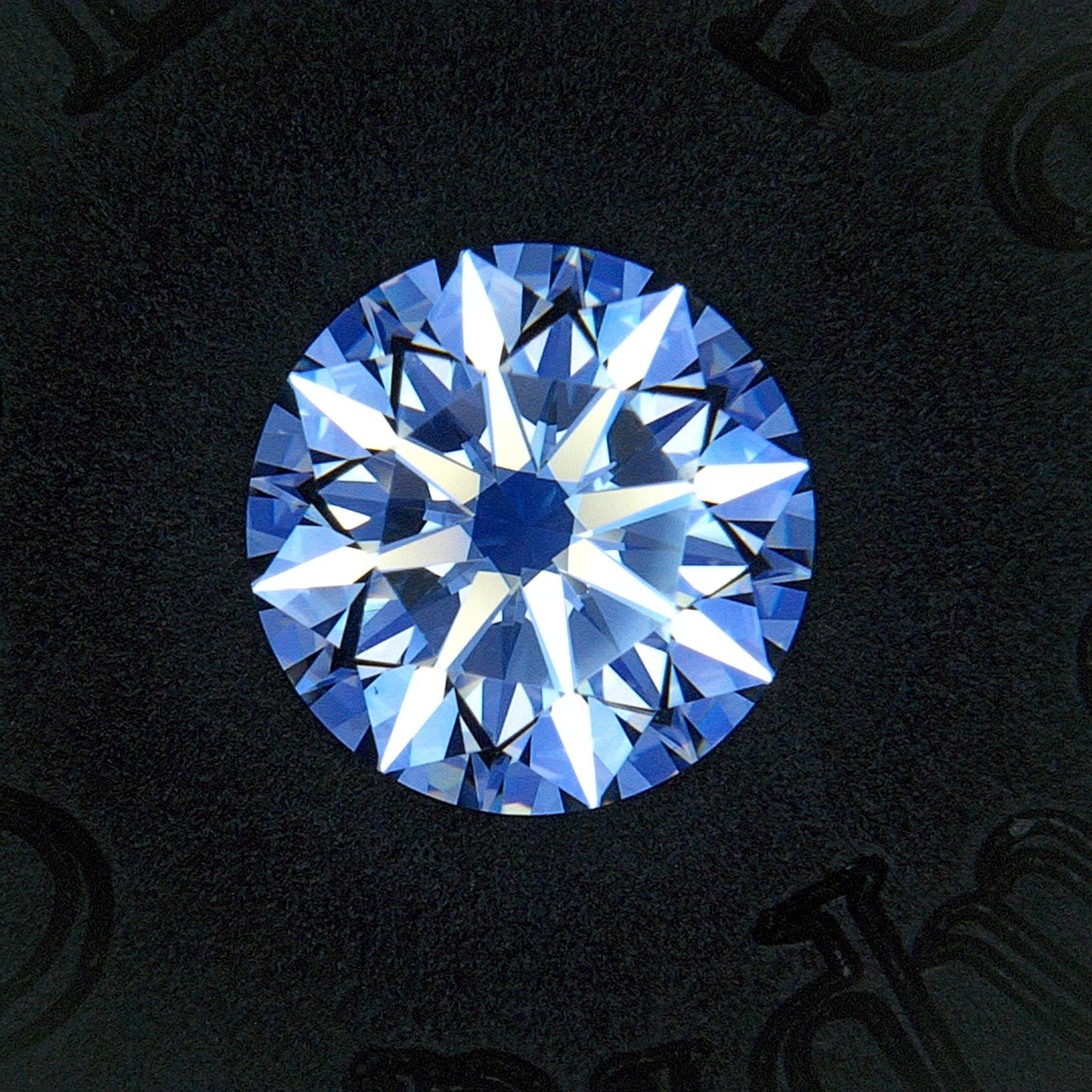 1.07 CARAT Round