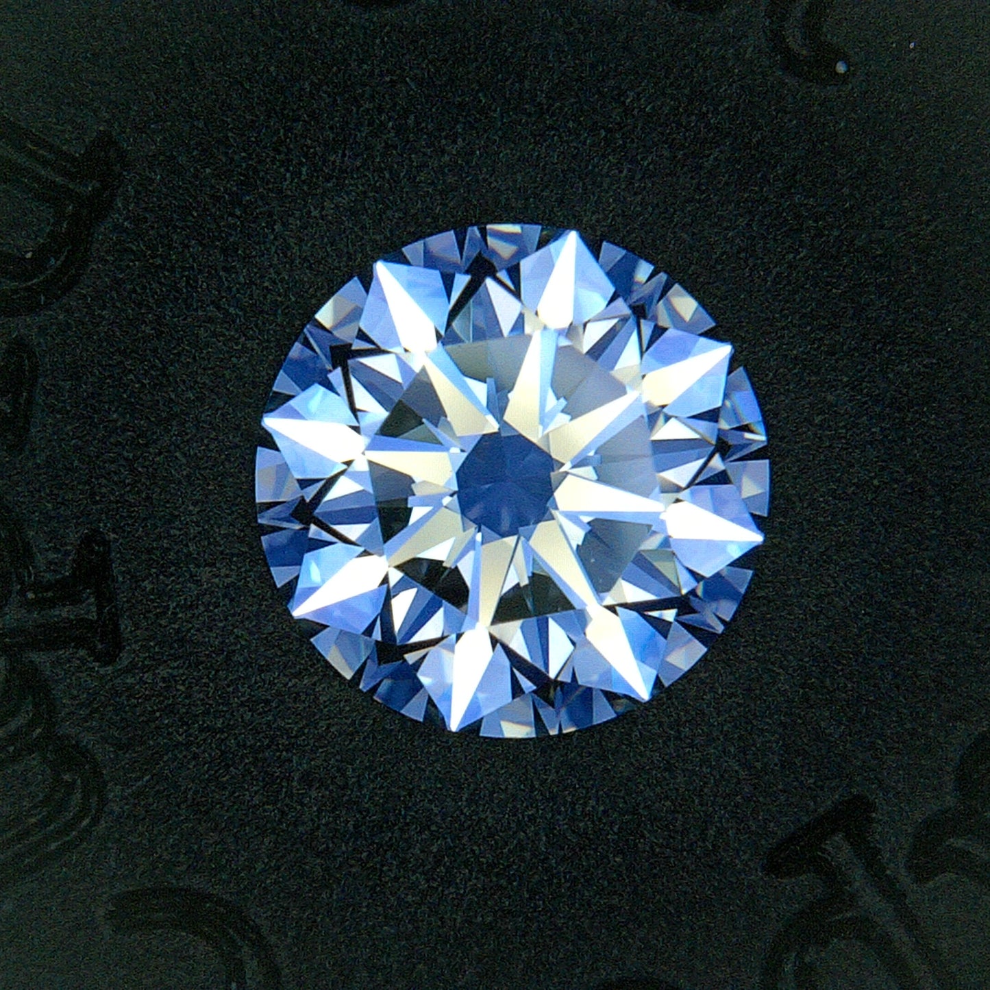 1.05 CARAT Round
