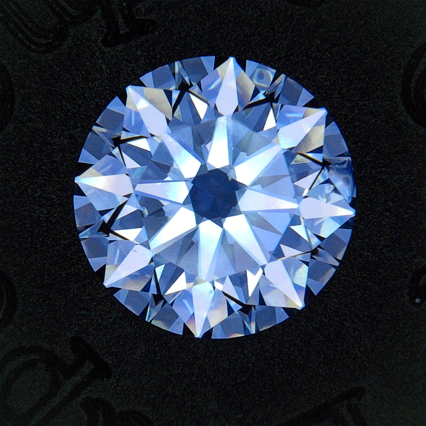 2.07 CARAT Round