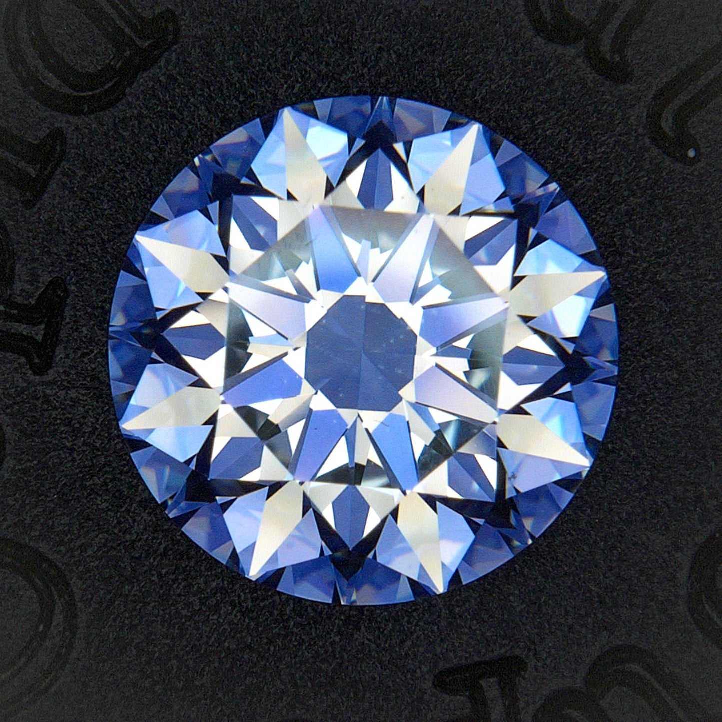 2.56 CARAT Round
