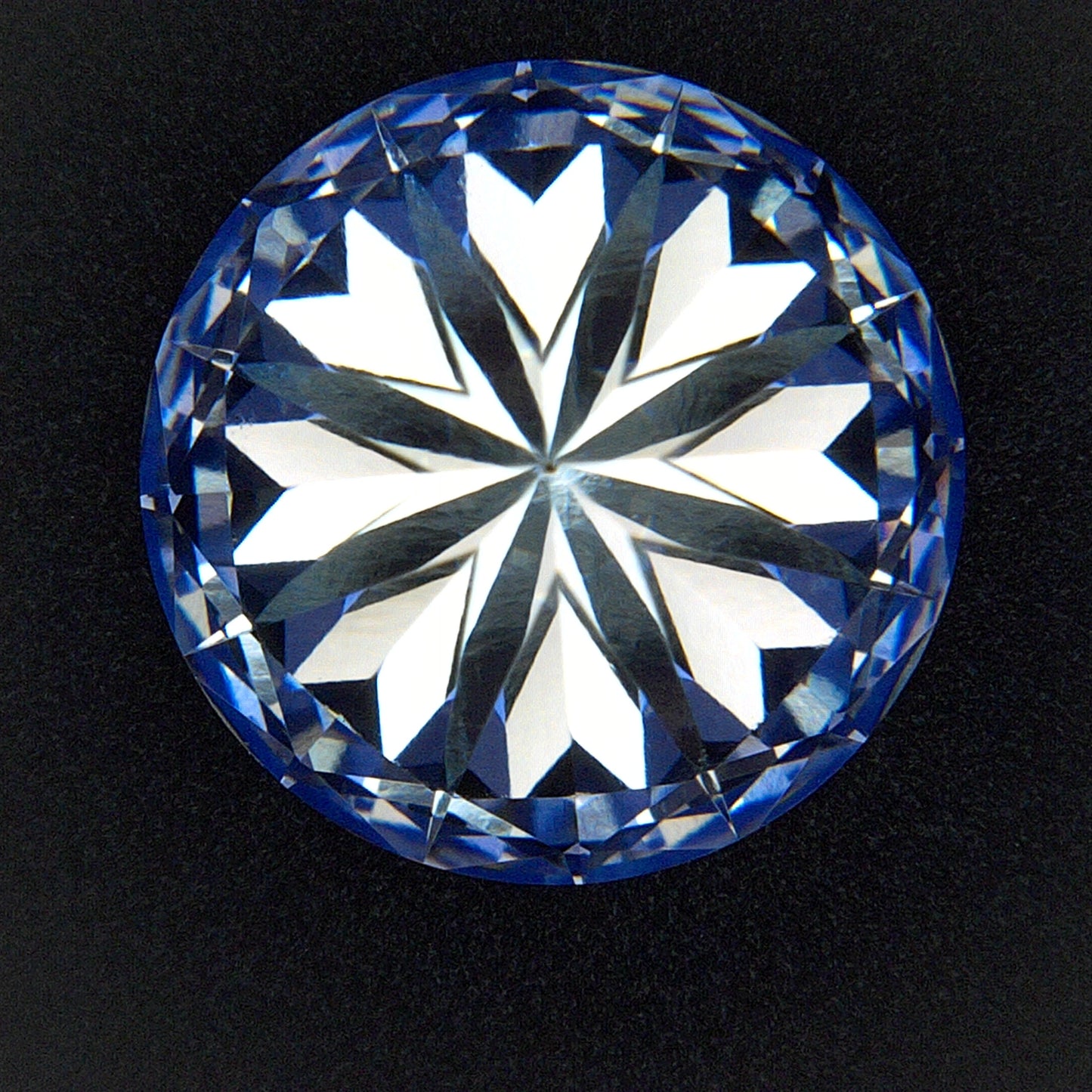3.05 CARAT Round